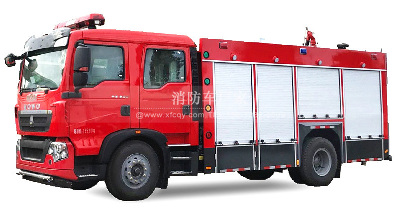 重汽T5G5噸泡沫消防車